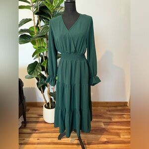Elegant Green Women's Dress